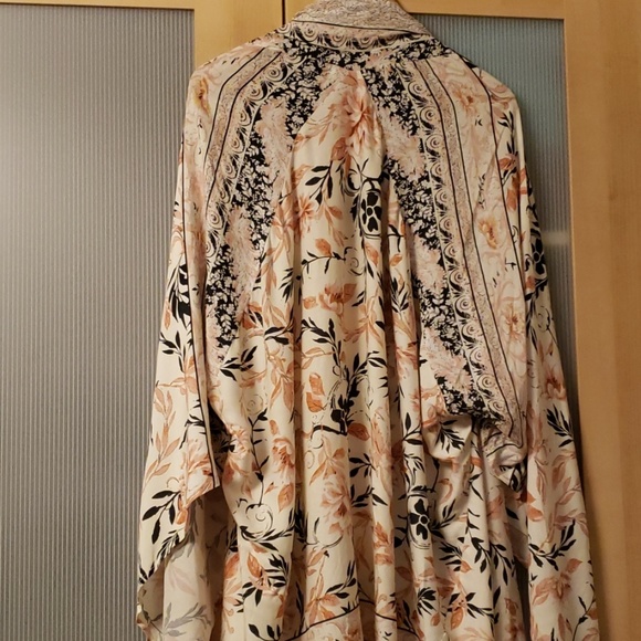 Floral Long Cardigan/Coverup - Picture 5 of 6